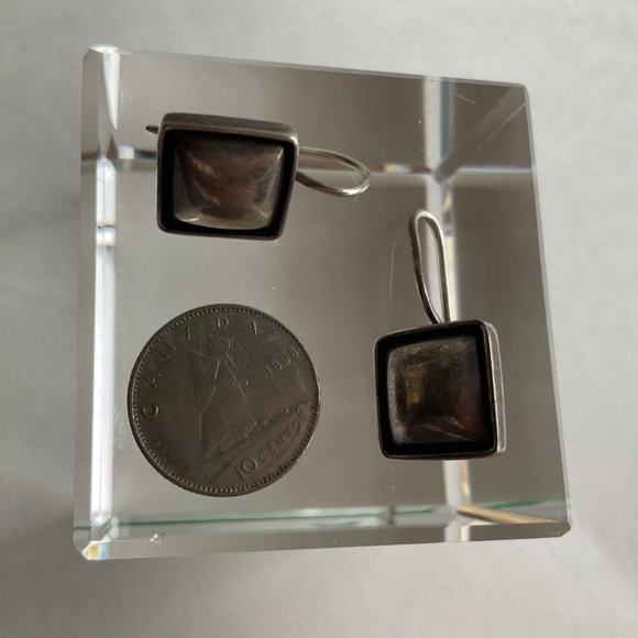 925 Sterling Silver Square Domed Pierced Earrings Drop - Picture 2 of 8